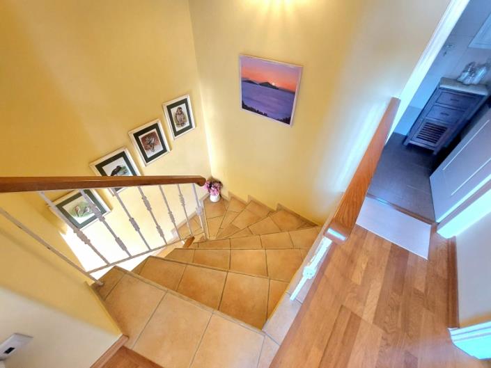 Image No.28-3 Bed Semi-Detached for sale