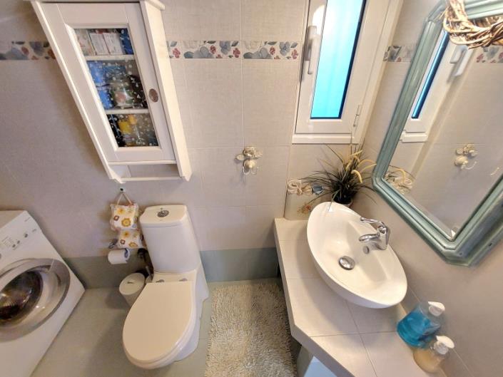 Image No.16-3 Bed Semi-Detached for sale