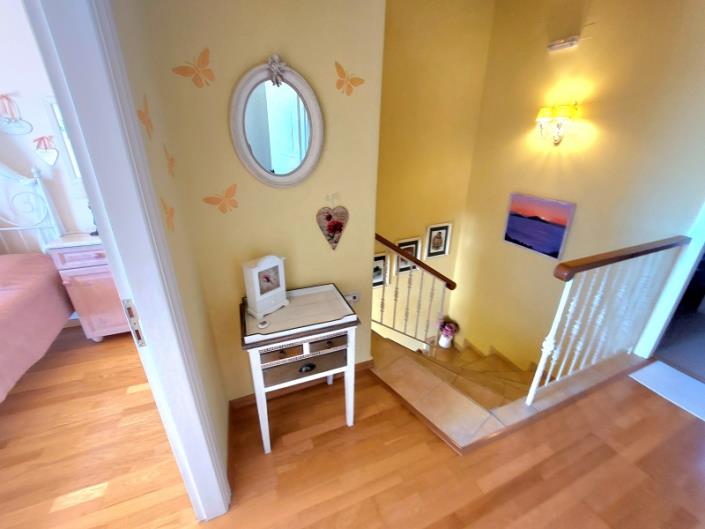 Image No.18-3 Bed Semi-Detached for sale