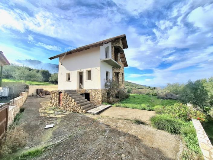 Image No.5-4 Bed House for sale