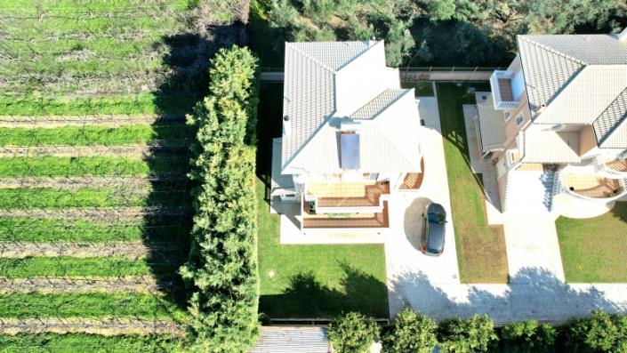 Image No.8-4 Bed House for sale