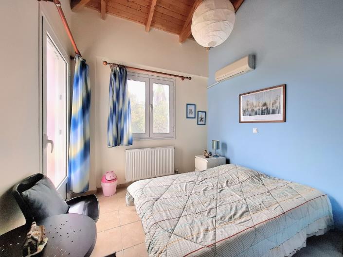 Image No.21-4 Bed House for sale