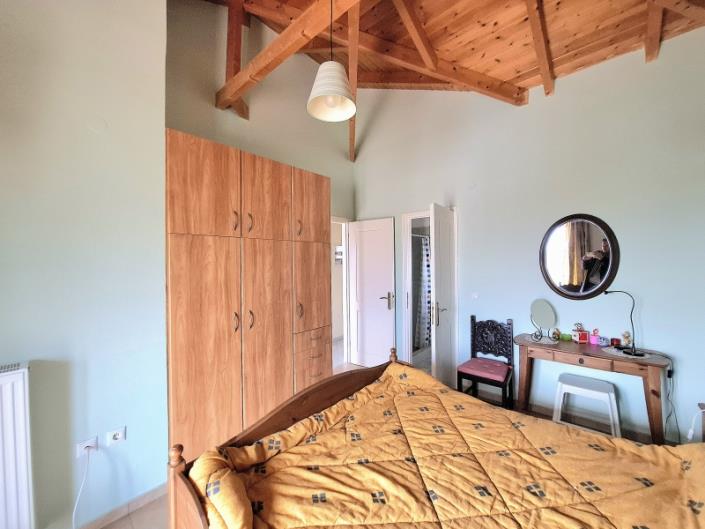 Image No.20-4 Bed House for sale