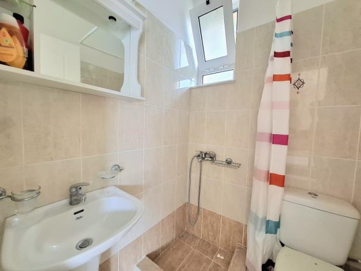 Image No.9-4 Bed House for sale