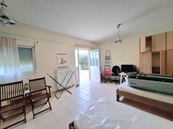 Image No.25-4 Bed House for sale