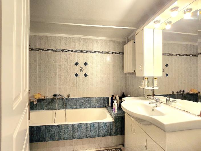 Image No.24-2 Bed Apartment for sale