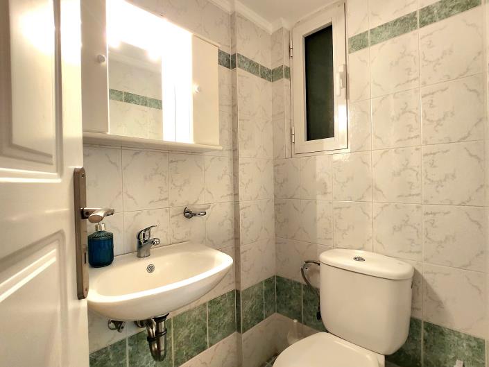 Image No.25-2 Bed Apartment for sale