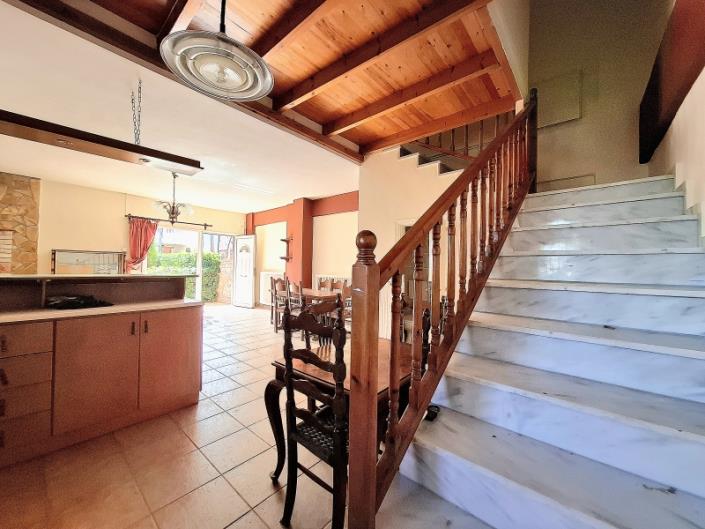 Image No.17-2 Bed Semi-Detached for sale