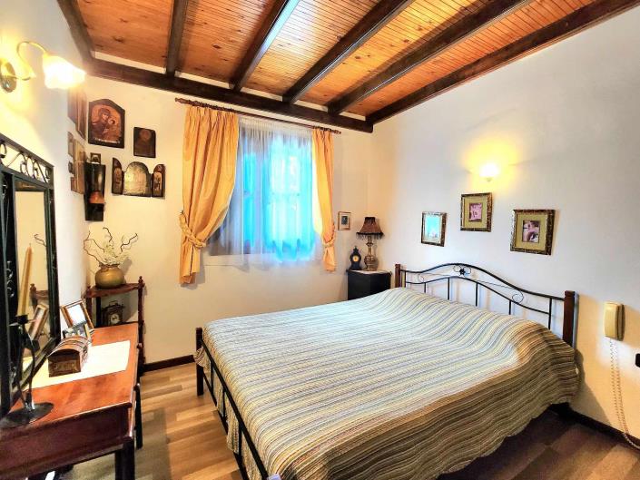 Image No.14-3 Bed House for sale