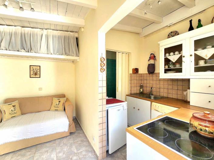 Image No.18-3 Bed House for sale