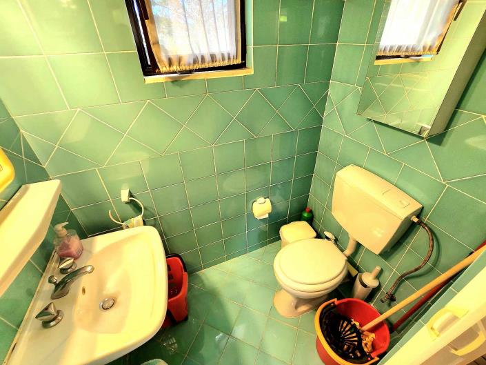 Image No.19-3 Bed House for sale