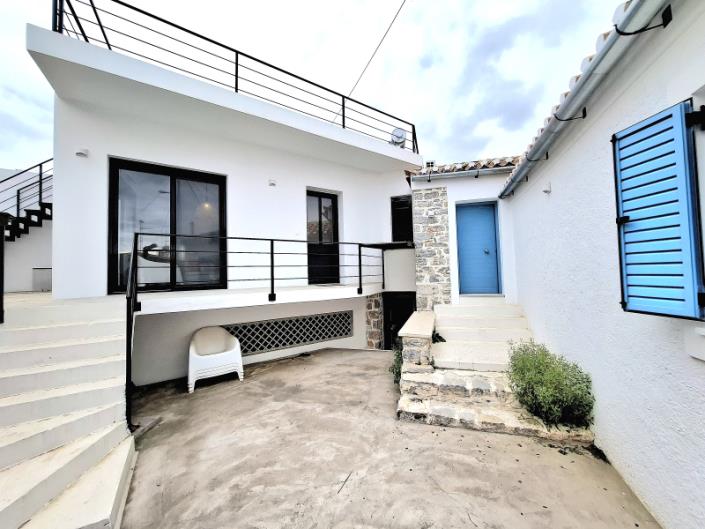 Image No.25-2 Bed House for sale