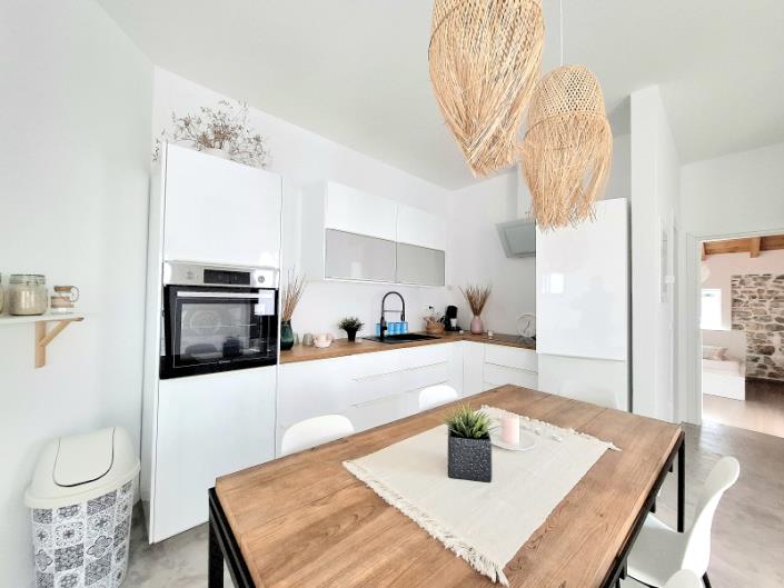 Image No.9-2 Bed House for sale