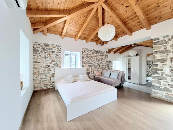 Image No.15-2 Bed House for sale