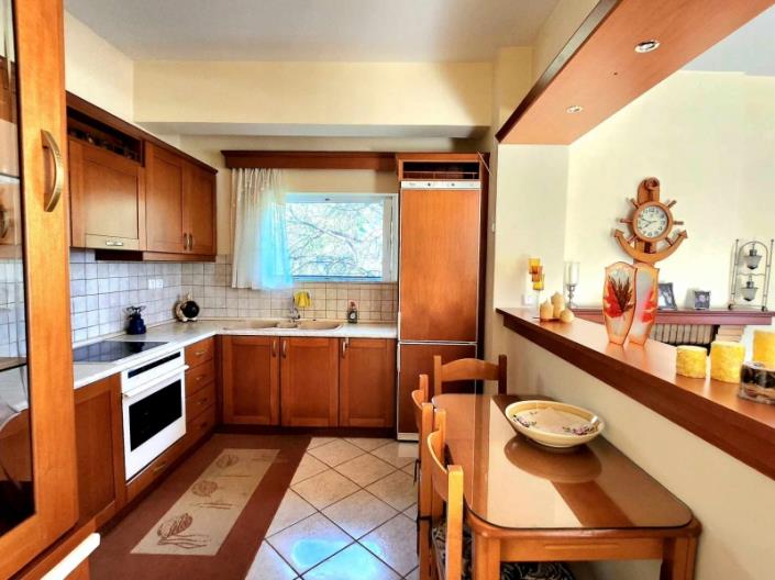 Image No.8-6 Bed Duplex for sale