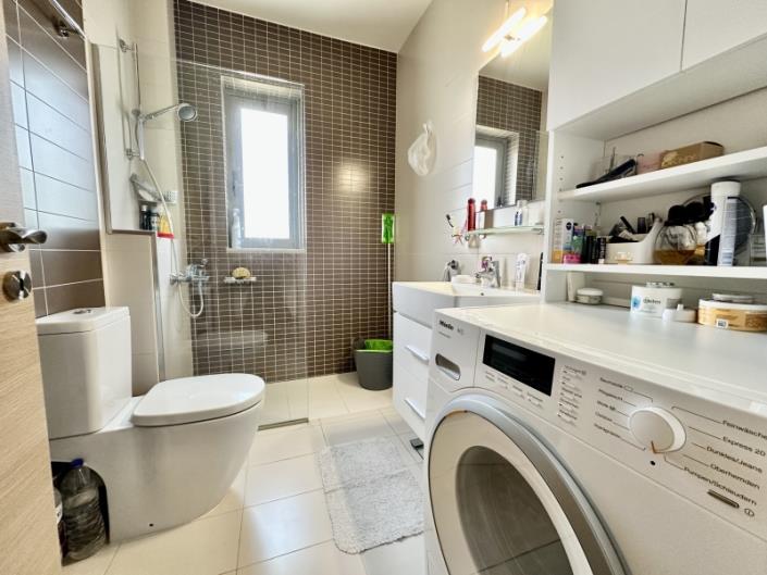 Image No.25-2 Bed Apartment for sale