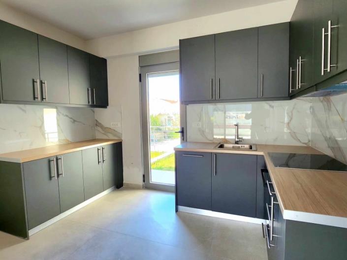 Image No.6-3 Bed House for sale