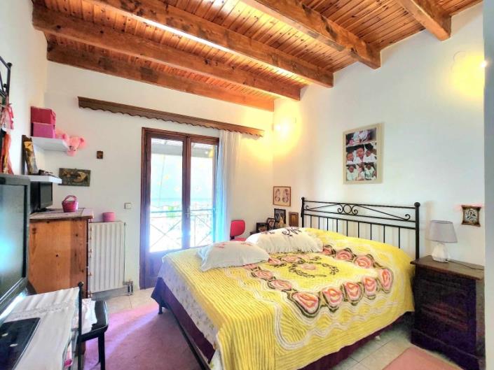 Image No.17-3 Bed House for sale