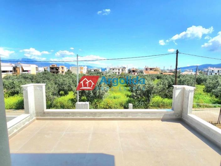 Image No.5-2 Bed House for sale