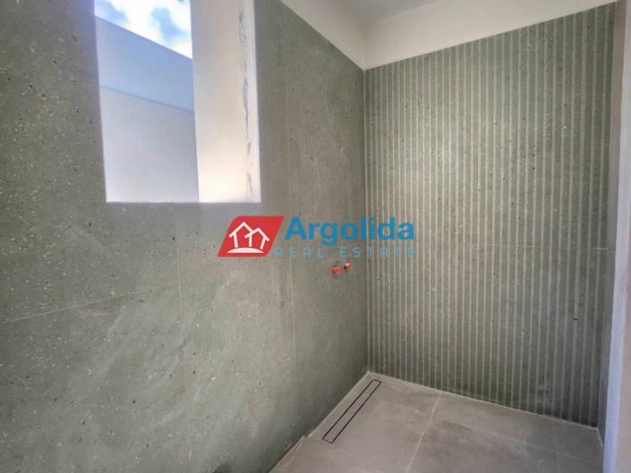 Image No.25-2 Bed House for sale