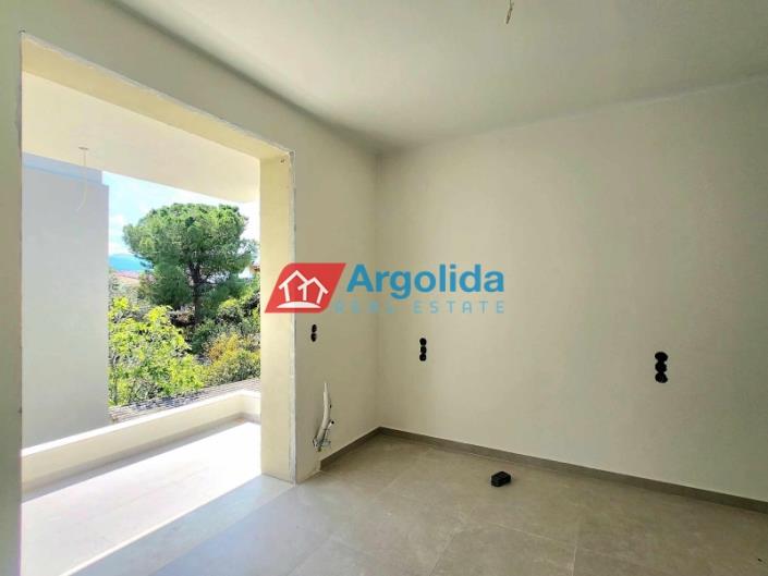 Image No.22-2 Bed House for sale