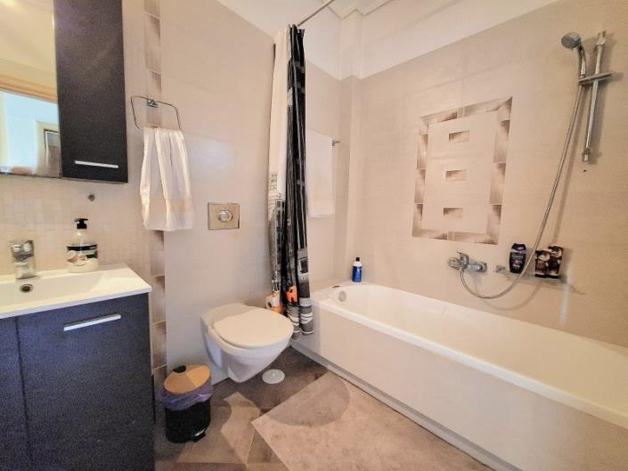 Image No.22-3 Bed Semi-Detached for sale