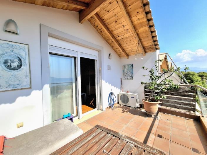 Image No.29-3 Bed Semi-Detached for sale