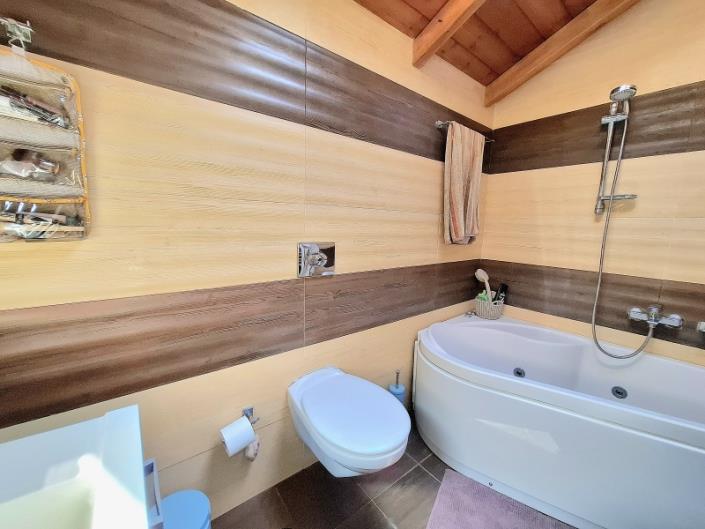 Image No.25-3 Bed Semi-Detached for sale