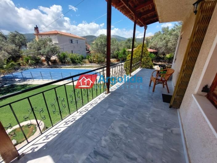 Image No.11-3 Bed House for sale