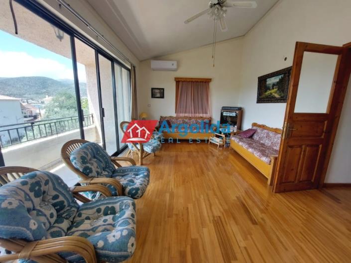 Image No.18-3 Bed House for sale