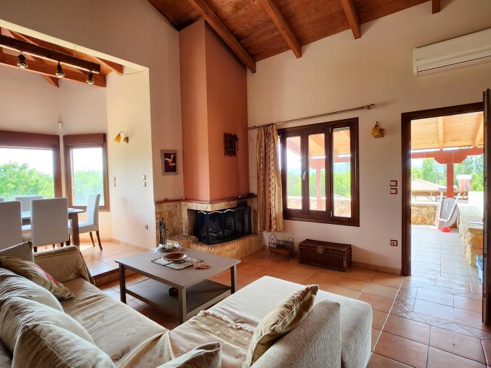 Image No.12-3 Bed Village House for sale