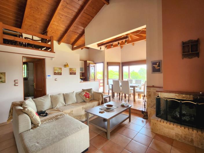 Image No.14-3 Bed Village House for sale