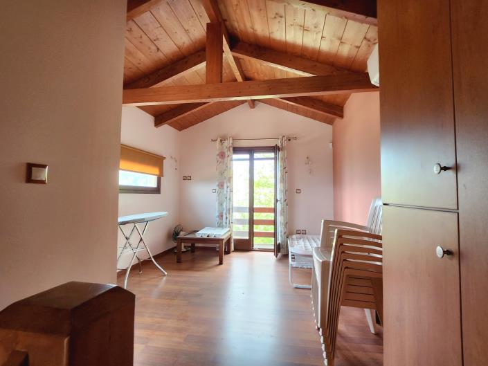 Image No.15-3 Bed Village House for sale