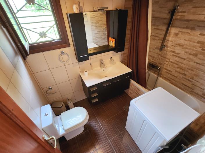 Image No.19-3 Bed Village House for sale