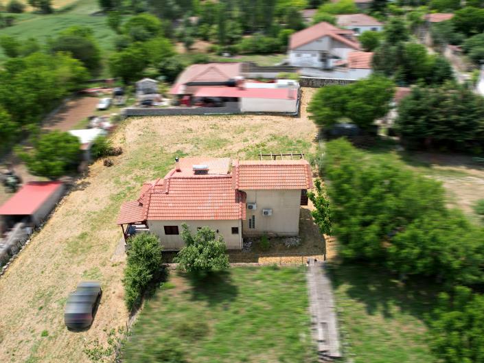 Image No.4-3 Bed Village House for sale