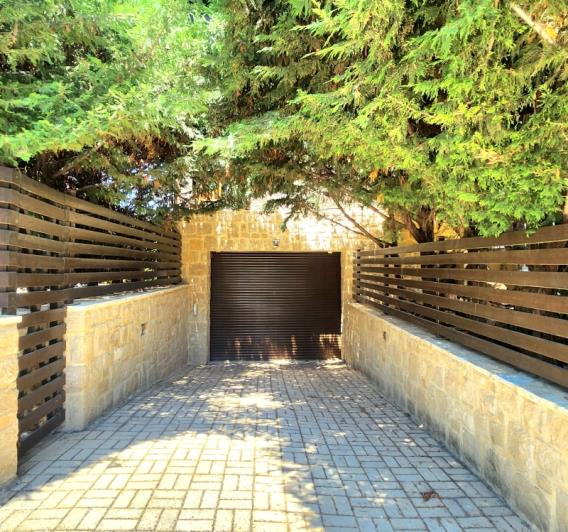 Image No.9-4 Bed Villa / Detached for sale