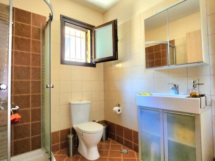 Image No.19-4 Bed Villa / Detached for sale