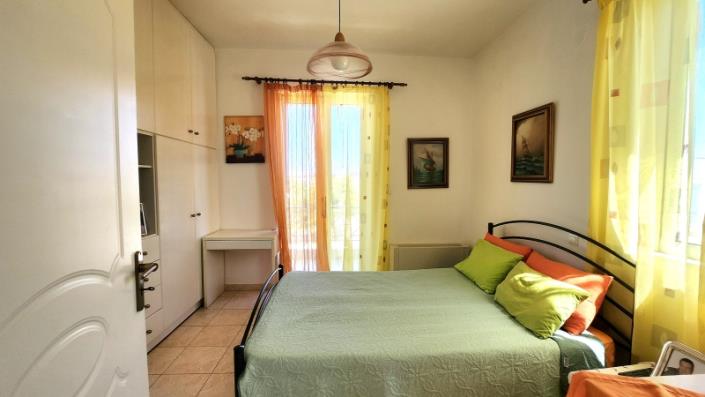 Image No.18-4 Bed House for sale