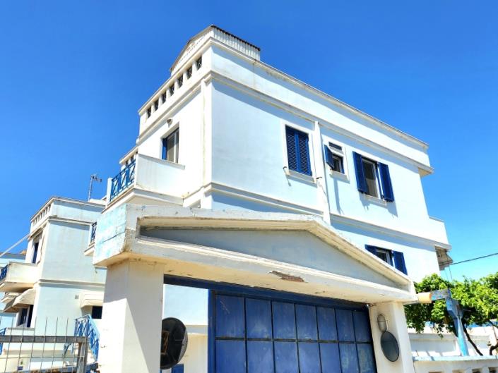 Image No.25-4 Bed House for sale