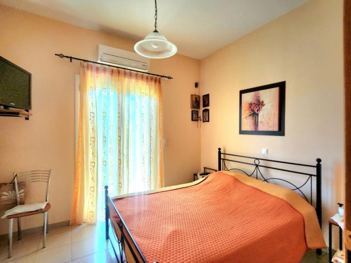 Image No.11-3 Bed House for sale