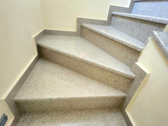 Image No.10-3 Bed House for sale