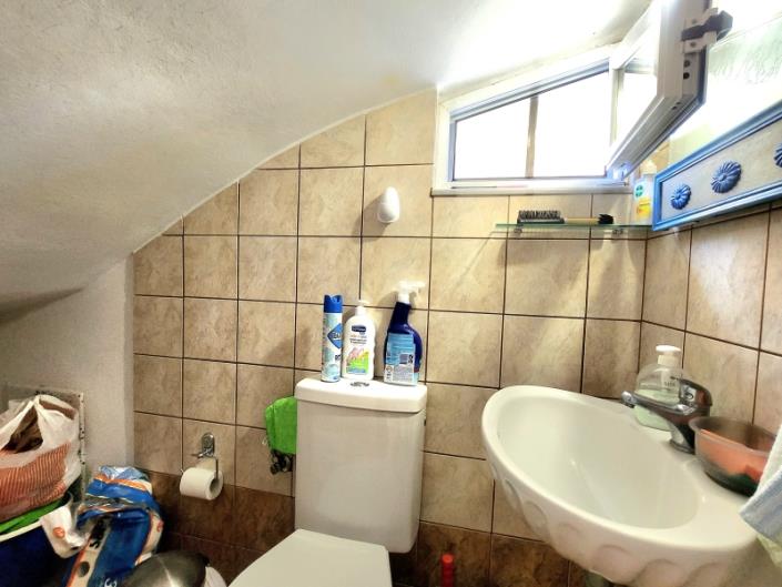 Image No.9-3 Bed House for sale