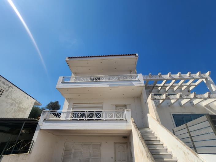 Image No.25-4 Bed House for sale