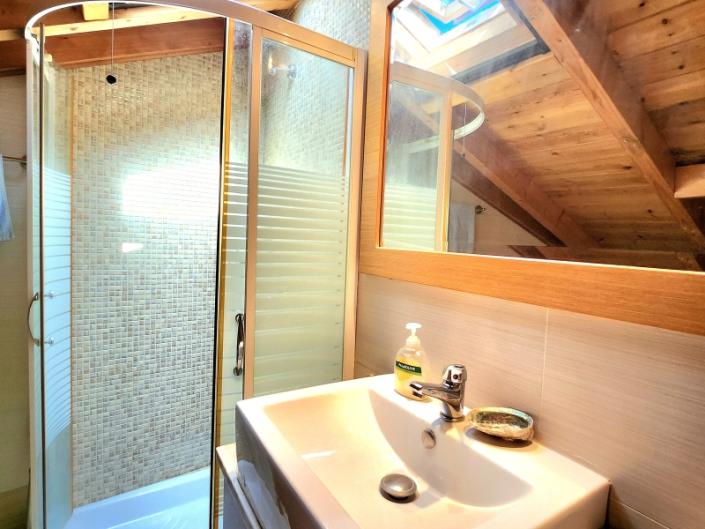 Image No.20-2 Bed Apartment for sale