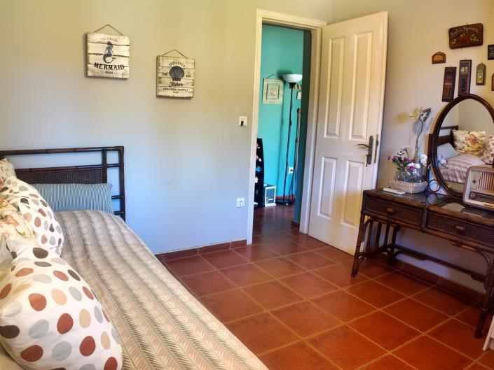 Image No.21-3 Bed House for sale