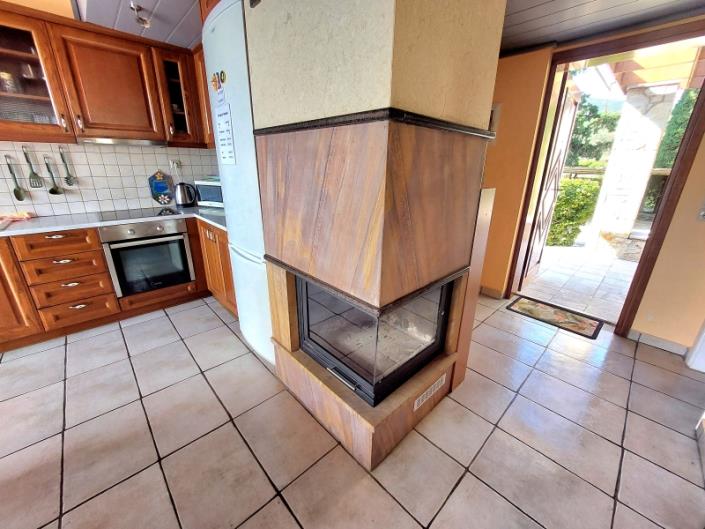 Image No.11-2 Bed House for sale