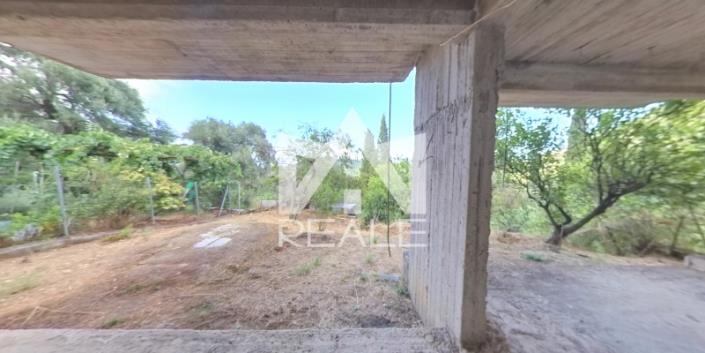 Image No.13-2 Bed House for sale