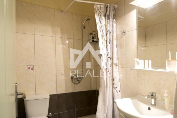 Image No.6-3 Bed House for sale