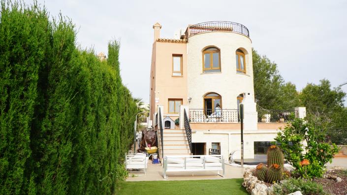Image No.15-4 Bed Villa for sale