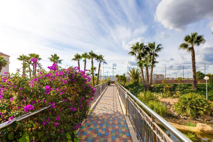 Image No.9-2 Bed Apartment for sale